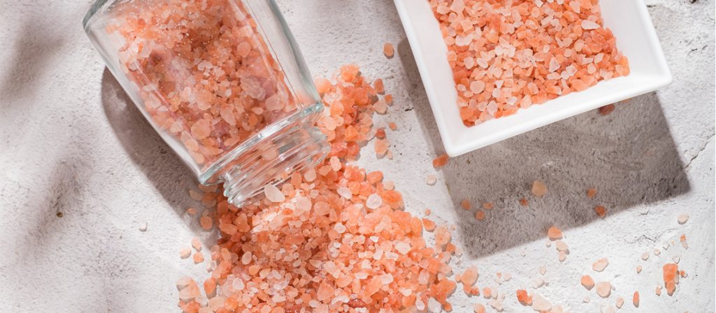Himalayan Pink Salt vs. Regular Salt: What’s the Difference?